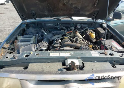 1996 Ford Ranger из США, поврежденный, VIN 1FTCR10A7TTA00209